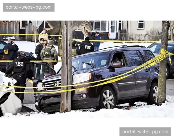 特写：在明尼阿波利斯的训练馆，老将西尔维娅·福尔斯指导年轻内线