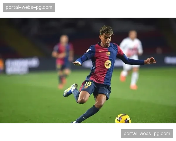 巴萨小将亚马尔接受专访,谈论一线队处子赛季的感受与成长