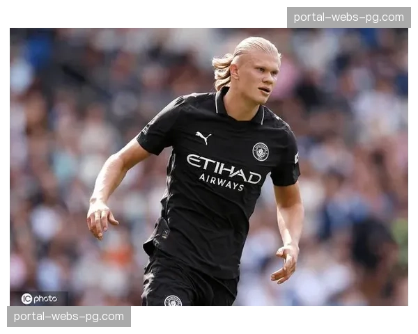 哈兰德英超24球领跑射手榜，挪威前锋成曼城争冠路上定海神针